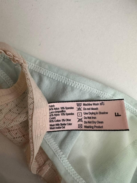 Set delicat din 3 chiloți de dantelă Lace Delight Trio