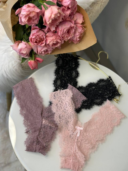 Нежный кружевной сет из 3 трусиков Lace Trio Delicate